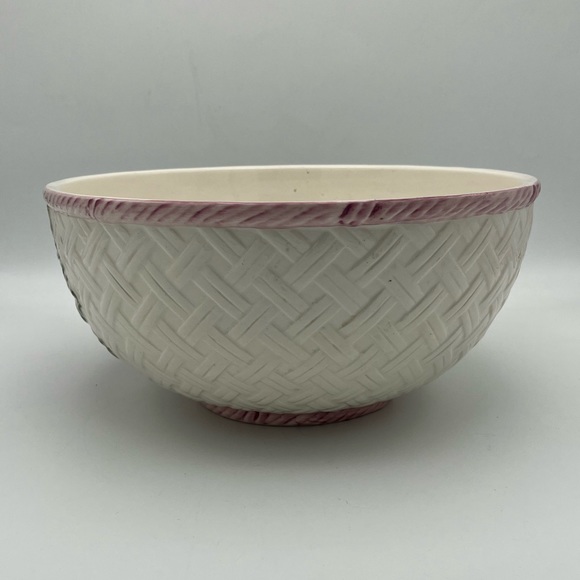 Vintage Majolica Hand Painted Bowl | Made in Portugal for Neuwirth - Picture 2 of 5